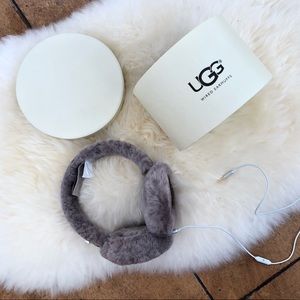 Ugh Wired Headphone Earmuffs